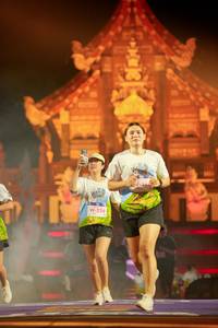 BIB: 228
                            <button type="button" onclick="openModal(22475374)" class="btn btn-primary btn-sm float-right btn-popup" data-toggle="modal" data-target=".modal-high-quality">
                        <i class="fas fa-shopping-cart"></i> Add to Cart
                    </button>
                                            <button type="button" onclick="isThisMe(22475374, true)" class="btn btn-success btn-sm float-right btn-popup btn-isme hidden" data-toggle="tooltip" data-placement="bottom" title="นี่คือรูปของคุณใช่ไหม คลิกที่นี่เพื่อเอาเข้าอัลบั้ม">
                        <i class="fas fa-plus"></i> Add to album
                    </button>
                    <button type="button" onclick="isThisMe(22475374, false)" class="btn btn-warning btn-sm float-right btn-popup btn-isnotme hidden">
                        <i class="fas fa-ban"></i> Remove from album
                    </button>